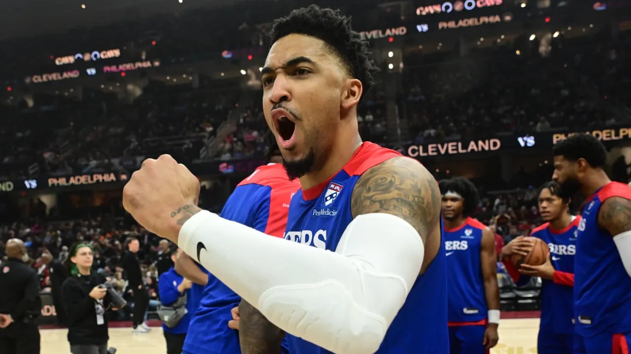 KJ Martin celebrates while playing for the Philadelphia 76ers.